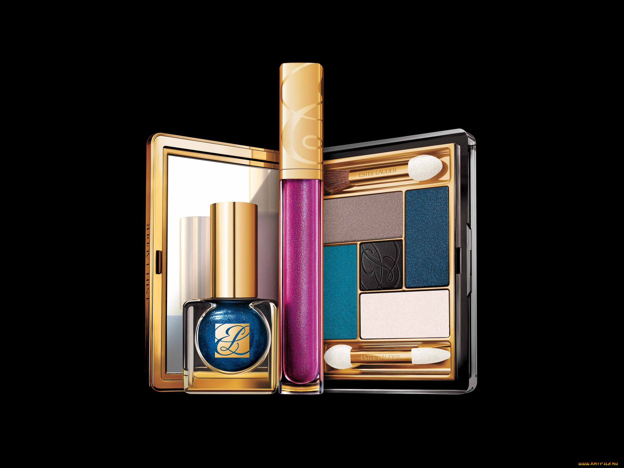 Estee lauder цвета. Эсте лаудер Косметикс. Estee Lauder тени. Блеск Эсте лаудер. Эсте лаудер тени Travel Set.